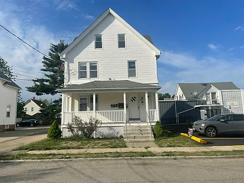 28-32 Mary Ave Photo 1