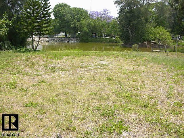 Buildable Lot on Pond