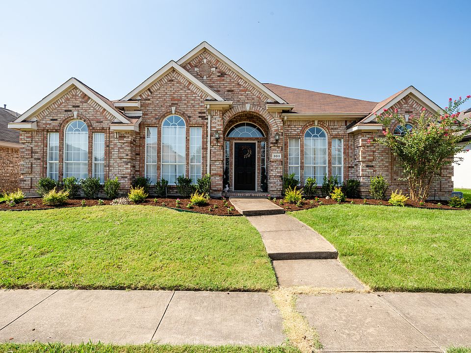1st image of 3011 Downhill Ln