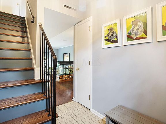 4th image of 2783 Chateau Cir
