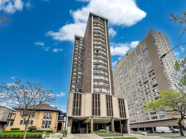 6325 N Sheridan Rd APT 608, Chicago, IL 60660