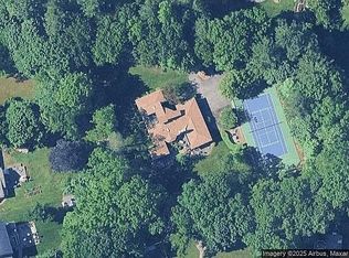 99 Beaver Rd, Reading, MA 01867