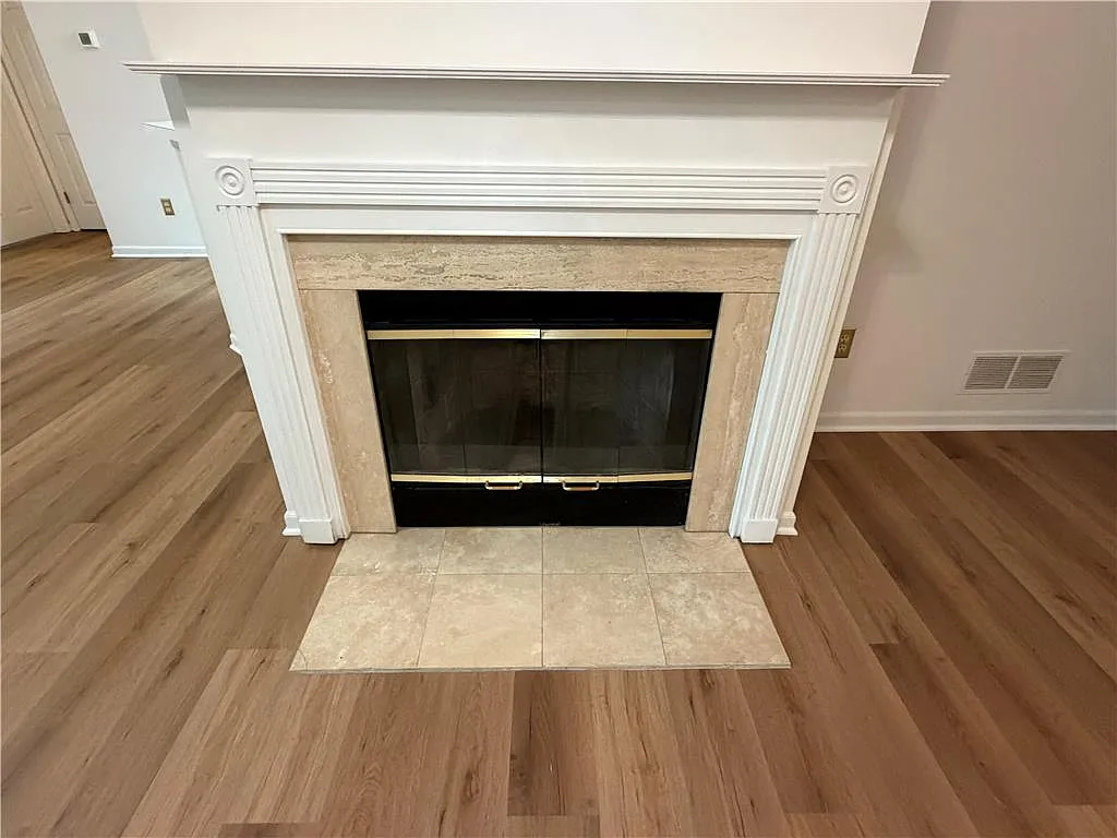 2 bed, 2.0 bath, 1035 sqft, $2,000 — Photo 4