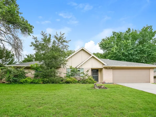 223 N Willow St, Mansfield, TX 76063