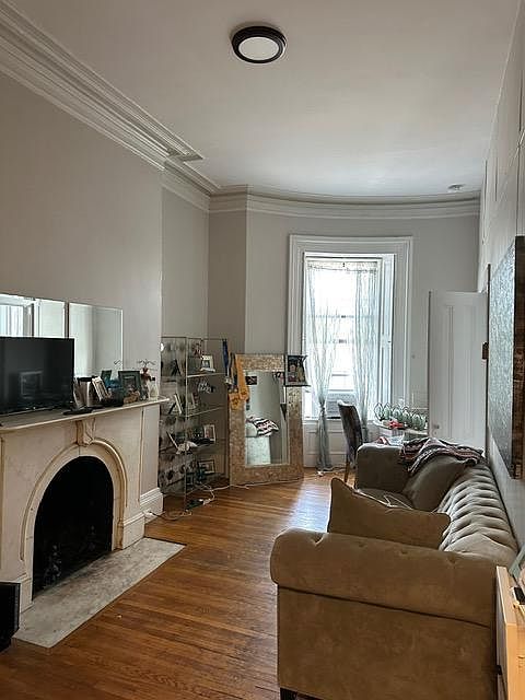 Livingroom facing the Charles River