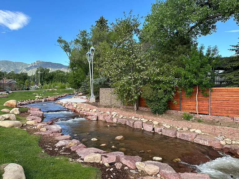 110 Cheyenne Blvd — Photo 35