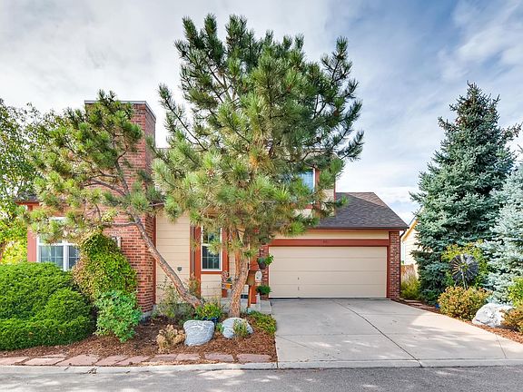 2nd image of 921 Conifer Ct