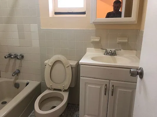 Rented by 18 REALTY | media 20