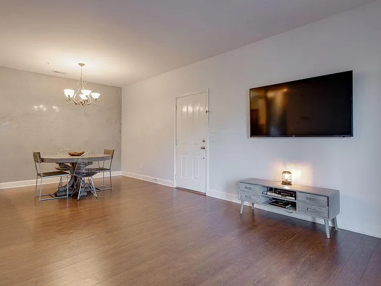 8231 Lenox Creekside Dr #C-10 — Photo 6