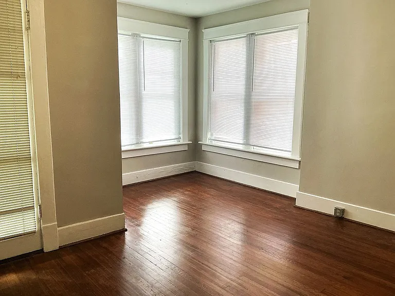 Katherine Court Apartments — Photo 37