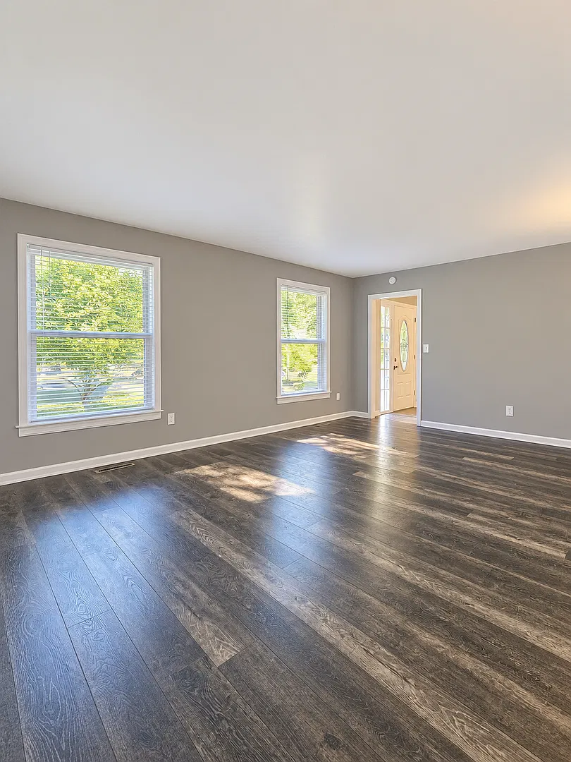 4 Bedroom | 2.5 Bath | 2 Car Garage | Springfield MO | Pets Welcomed! — Photo 2