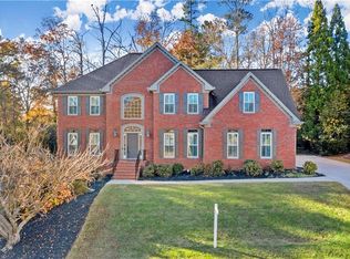 345 Fairleaf Ct, Alpharetta, GA 30022