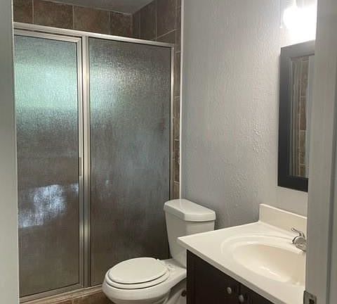 2nd image of 9905 Gloyna St