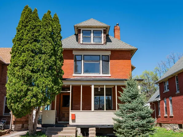 757 Armstrong Ave, Saint Paul, MN 55102