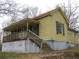 607 Flynn St, Eden, NC 27288