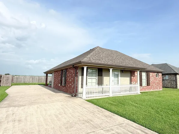 163 Landmark Dr, Raceland, LA 70394