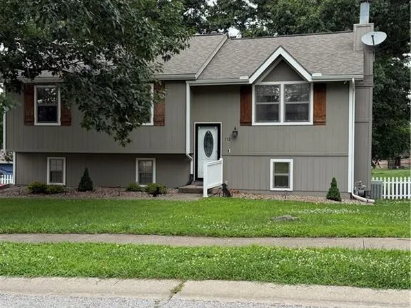 112 E Frank St, Kearney, MO 64060