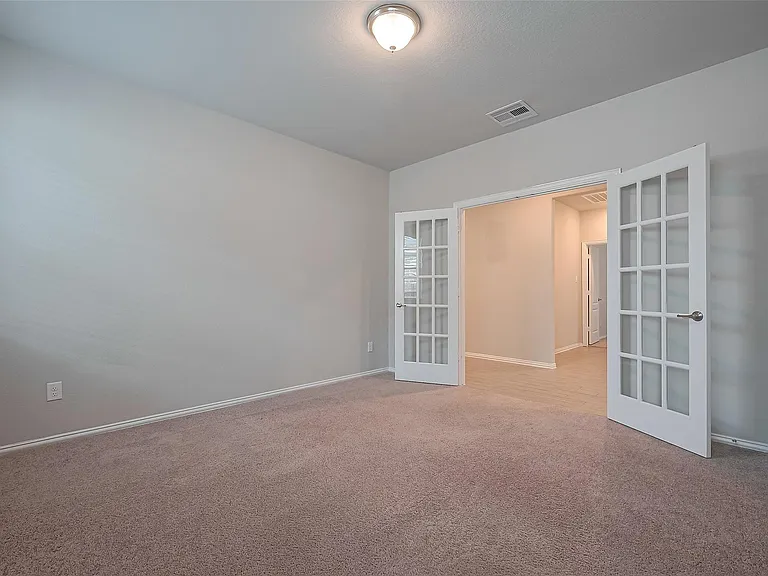 31415 Conover Dr — Photo 9