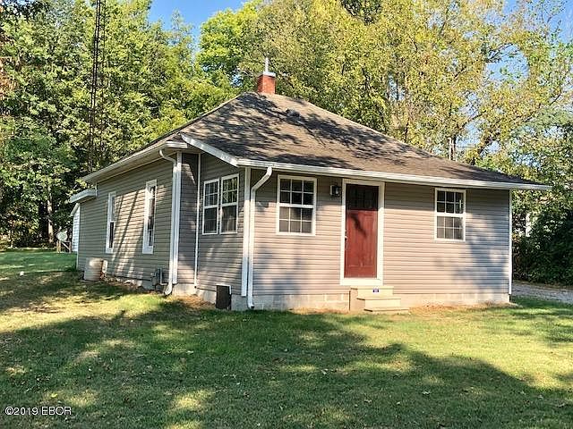 2nd image of 219 N Pear St