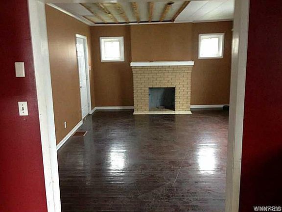 5th image of 154 Hillcrest Dr