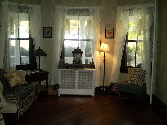 3rd image of 155 Henry St