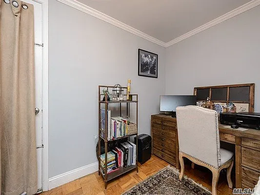 Sold by Daniel Gale Sotheby's International Realty | media 12