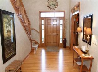 410 Hidden Ridges Way, Combined Locks, WI 54113