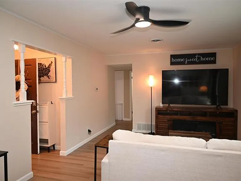 4608 Tammy Dr — Photo 5
