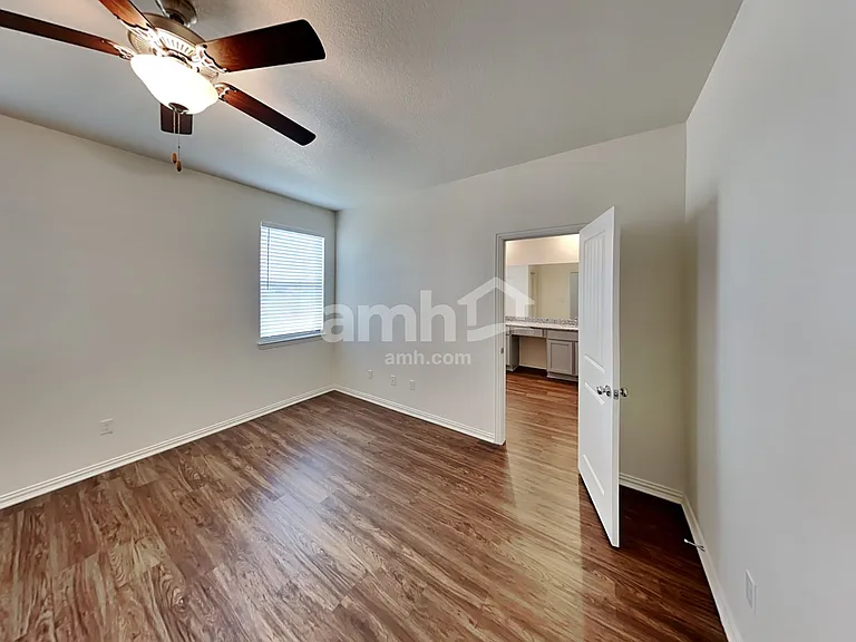 2738 Lillybrook Ln — Photo 8