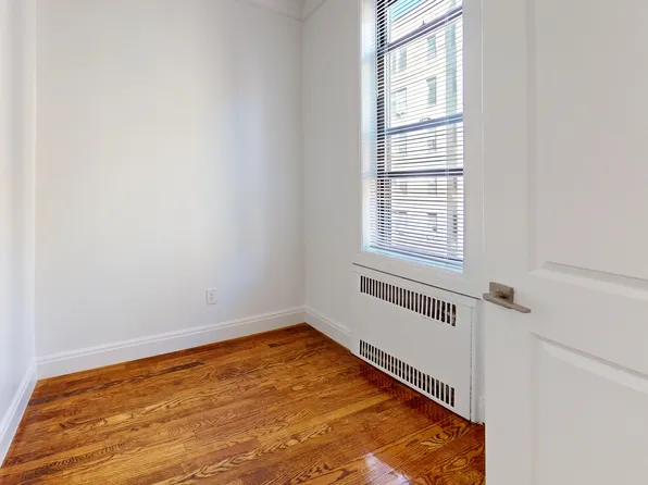 1150 Brighton Beach Avenue image 14 of 18