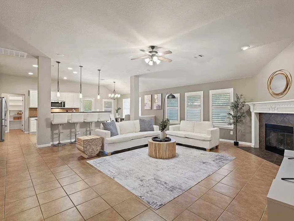 9424 Morgan Creek Dr