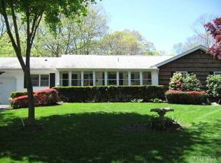 124 Rocky Point Landing Rd, Rocky Point, NY 11778