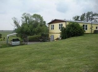 641 L Rd, Palmyra, NE 68418