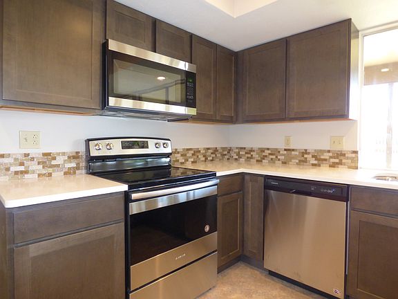 4th image of 6514 Mission Hills Dr
