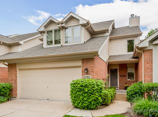 2082 Hallmark Ct, Wheaton, IL 60187