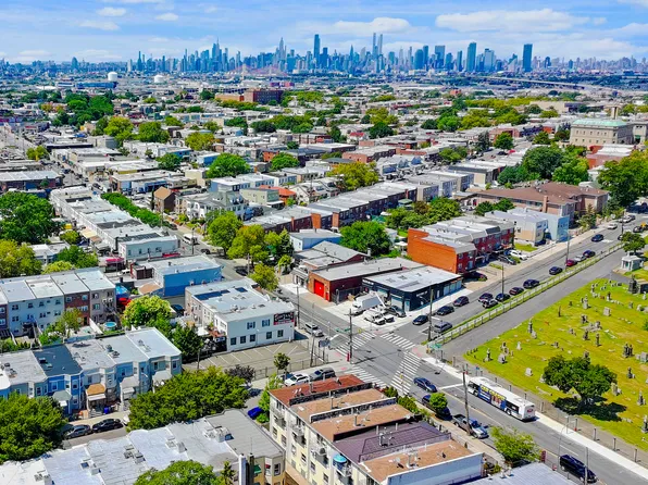 65-36 Metropolitan Avenue image 31 of 33