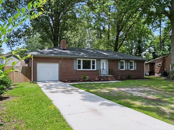 5004 Wellston Ct, Virginia Beach, VA 23462