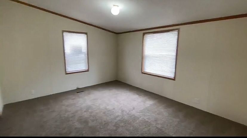 1st image of 292 Van Buren Cir