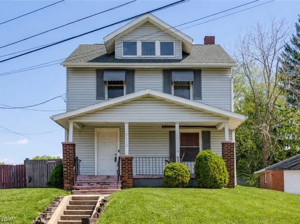 2012 Harmont Ave NE, Canton, OH 44705
