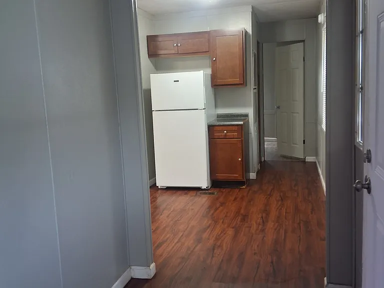 252 Golden Crst — Photo 11