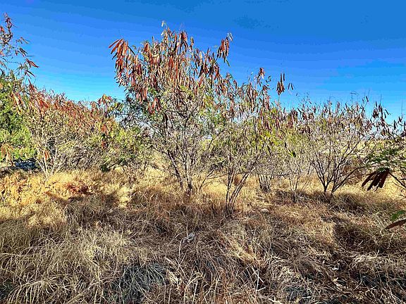5th image of 69 Kahinani Pl
