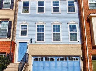 522 Red Raspberry Ter SE, Leesburg, VA 20175