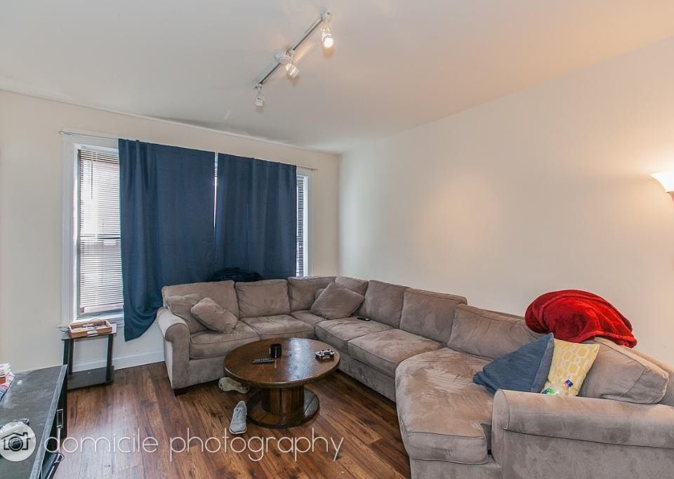 1st image of 716 W Oakdale Ave #1