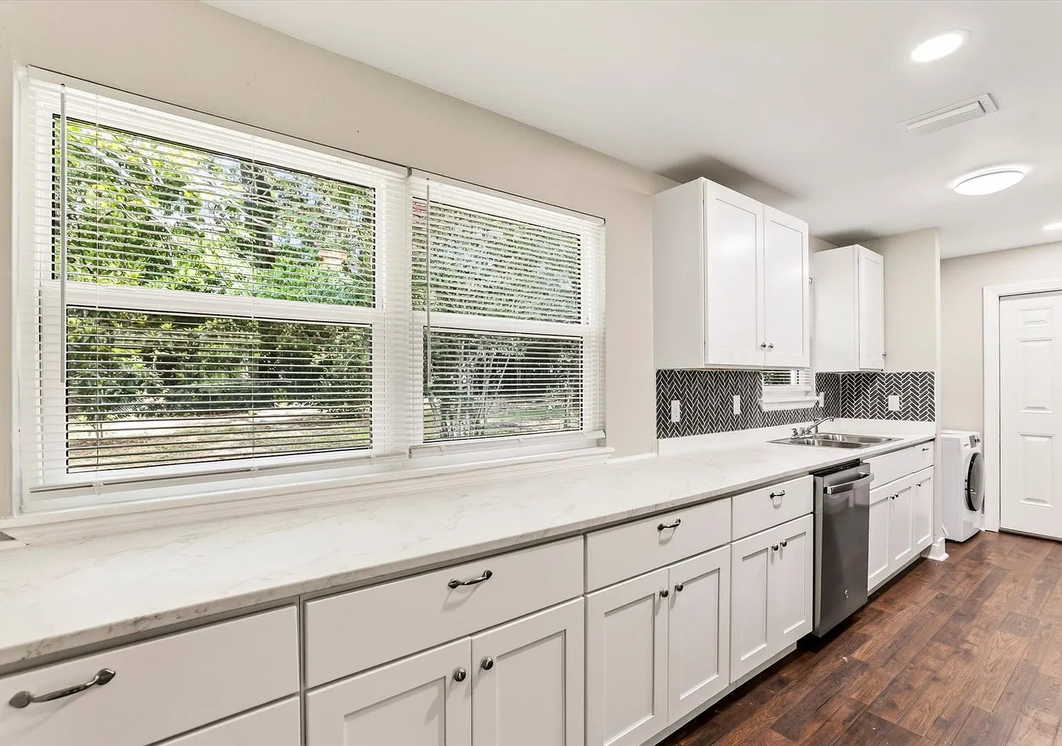 Completely Renovated 3 Bed / 1 Bath W/Carport! — Photo 4