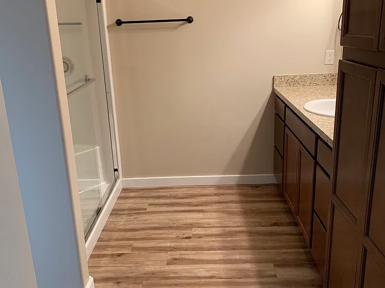 1148 Forestglen Dr — Photo 11