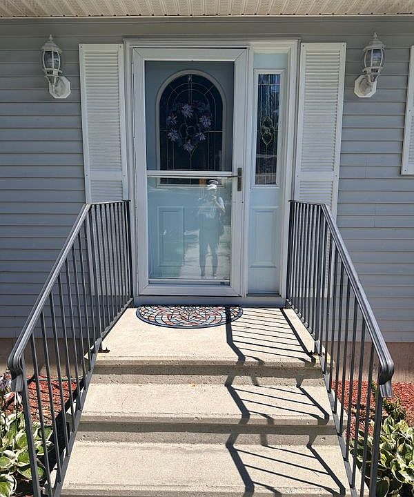 1st image of 167 Townsend St APT A