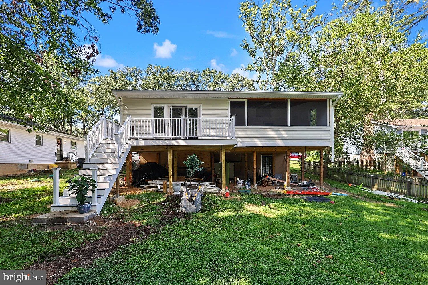 4 bed, 2640 sqft, $3,300 — Photo 2