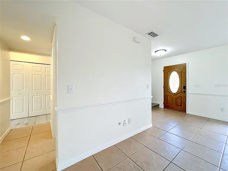 650 Whittingham Pl — Photo 9