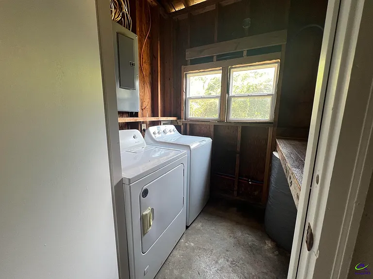 110 Trinity Dr — Photo 12