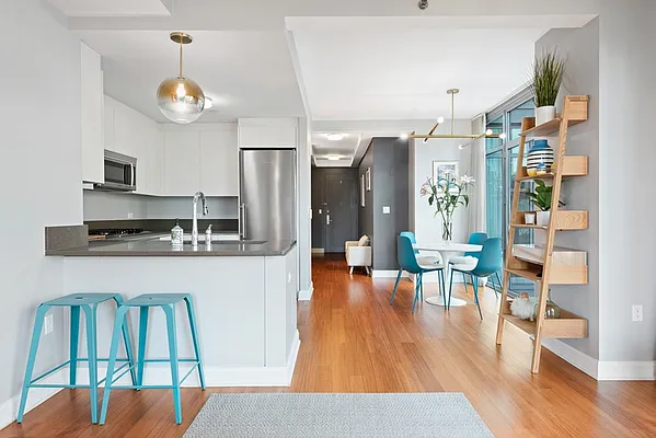 Sold by Compass | media 6